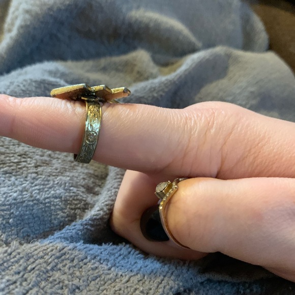 Adjustable ring - Picture 2 of 5